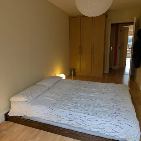 Homely & Spacious 2Bd Close To Phoenix Park & City * Δουβλίνο